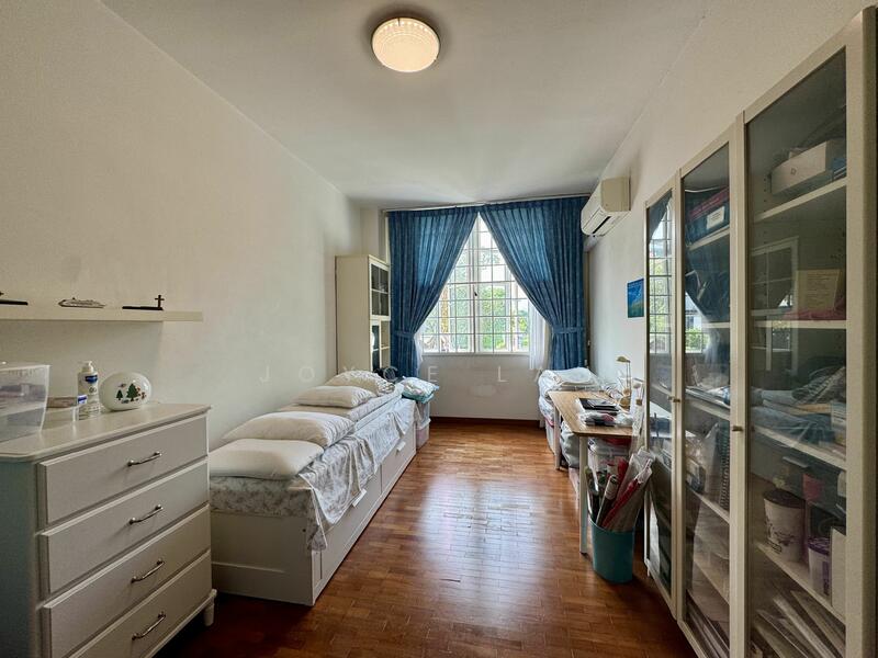 For Sale - Rare Belgravia Park Terrace 2 storey, quiet, 4 bedrooms, no noon sun! Hurry!