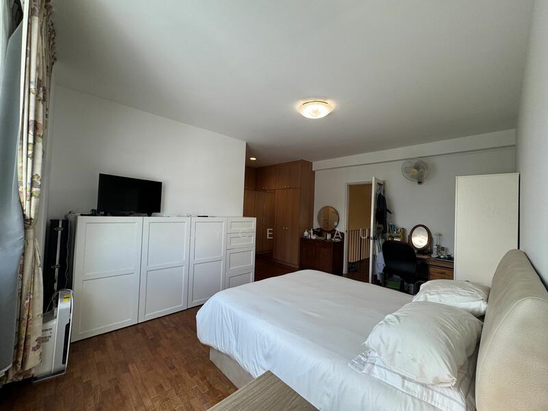 For Sale - Rare Belgravia Park Terrace 2 storey, quiet, 4 bedrooms, no noon sun! Hurry!