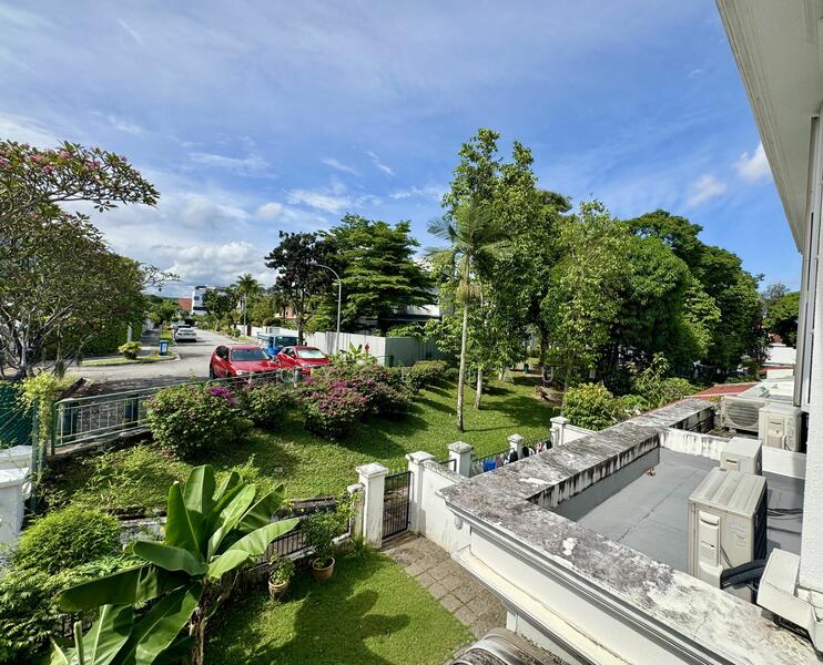 For Sale - Rare Belgravia Park Terrace 2 storey, quiet, 4 bedrooms, no noon sun! Hurry!