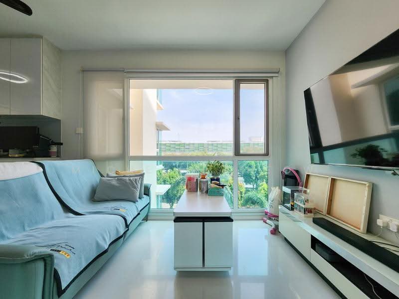 Savannah Condopark, 31 Simei Rise, Pasir Ris / Tampines, 2 Bedrooms, 1,023 sqft, Condominium For Sale, by Michelle Cheow, 25584487 - Living Room - PropertyGuru.com.sg