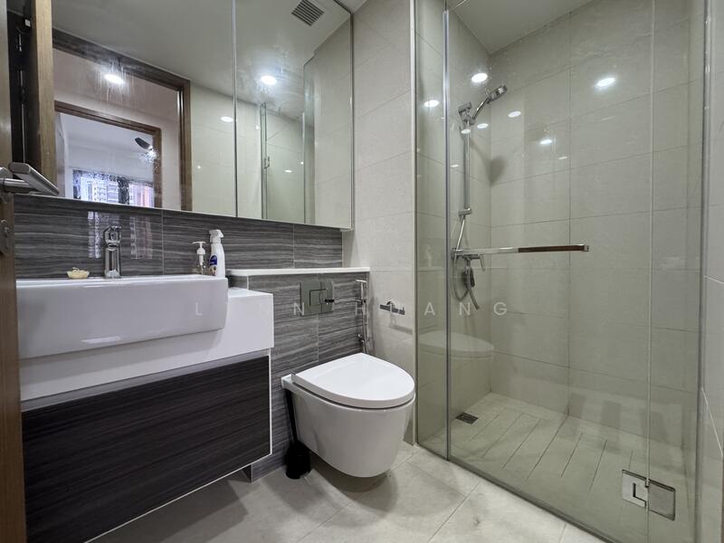 Parc Botannia, 10 Fernvale Street, 2 Bedrooms, 667 sqft, Condominium For Rent, by Lynn Huang, 25585307 - Bathroom - PropertyGuru.com.sg