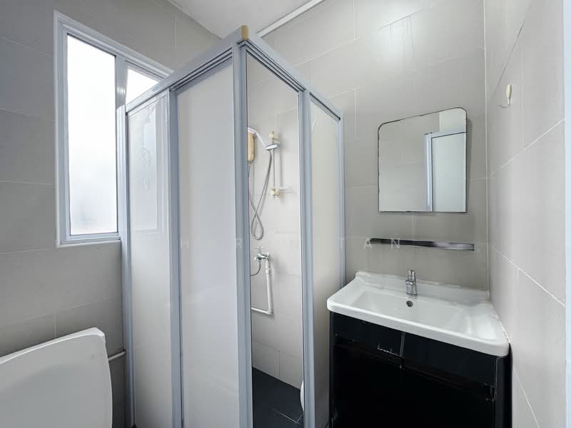 For Rent - Eng Aun Mansion