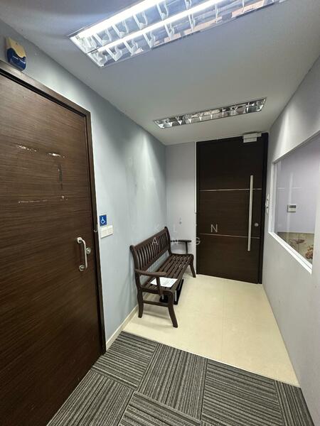 Eon Shenton, 70 Shenton Way, Chinatown / Tanjong Pagar, 1,000 sqft, Office For Rent, by Jacklyn Huang, 25585814 - CommercialGuru.com.sg