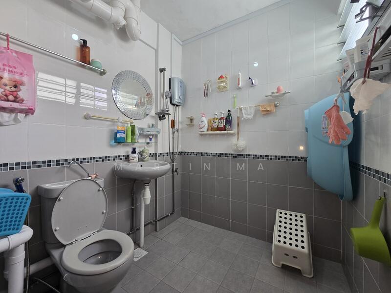 For Sale - 209 Yishun Street 21
