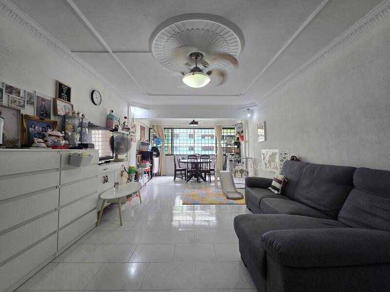 For Sale - 209 Yishun Street 21