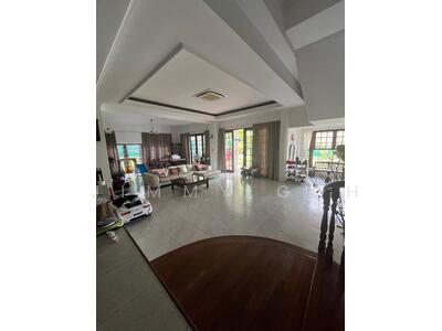 For Sale - WMC Freehold with 3 HUGE master bedrooms