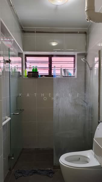455 Sin Ming Avenue, 455 Sin Ming Avenue, 3 Bedrooms, 1,011 sqft, HDB Flat For Rent, by Katherine Oh, 25586929 - Bathroom - PropertyGuru.com.sg