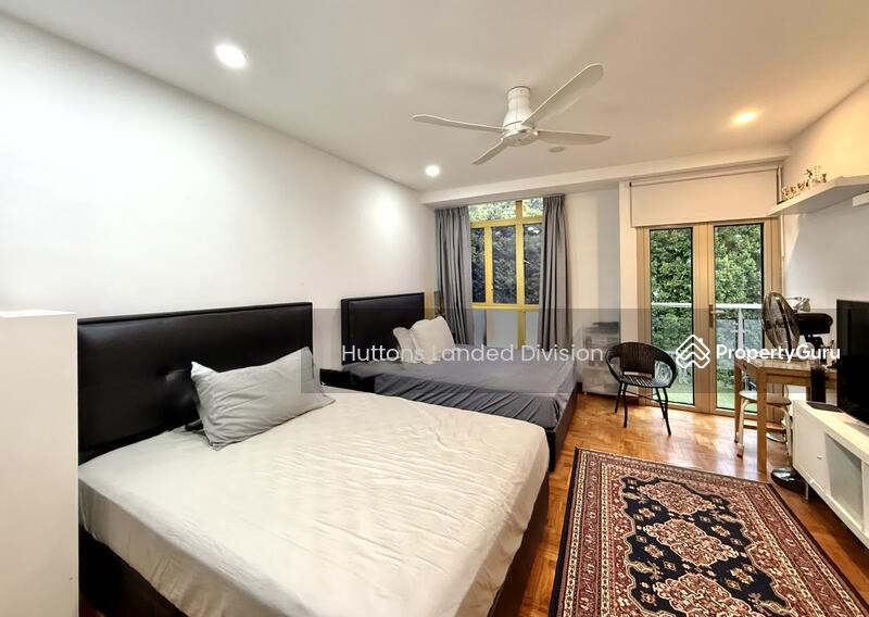 For Sale - Affordable Renovated 3 Storey 5+1 Room Terrace @ Kovan