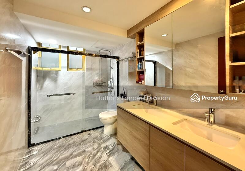 For Sale - Affordable Renovated 3 Storey 5+1 Room Terrace @ Kovan