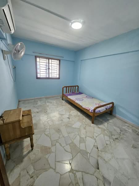 320 Ang Mo Kio Avenue 1, 320 Ang Mo Kio Avenue 1, 2 Bedrooms, 721 sqft, HDB Flat For Rent, by Alex Tan, 25587524 - Bedroom - PropertyGuru.com.sg