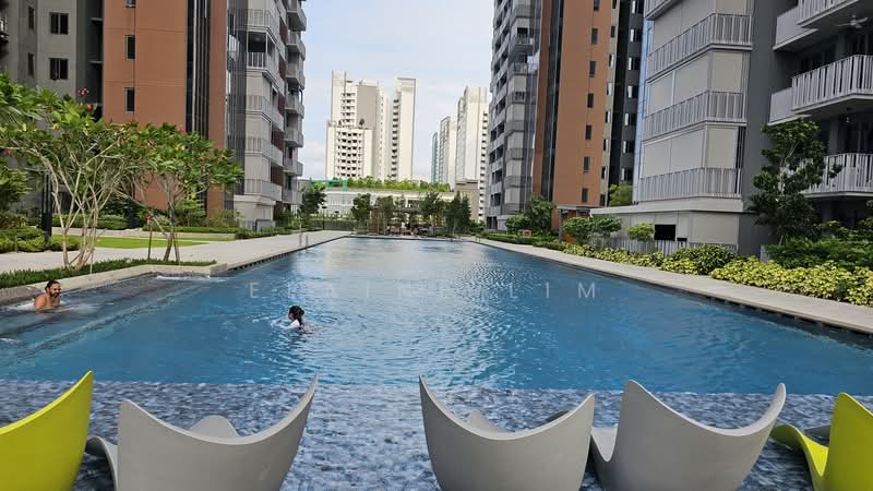 Parc Botannia, 12 Fernvale Street, 1 Bedroom, 506 sqft, Condominium For Rent, by Elaine Lim, 25587526 - Pool - PropertyGuru.com.sg