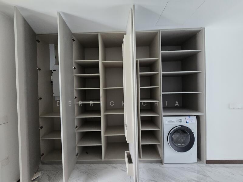 Pasir Ris 8, 8 Pasir Ris Drive 8, 2 Bedrooms, 710 sqft, Condominium For Rent, by Derrick Chia, 25587732 - Storage - PropertyGuru.com.sg