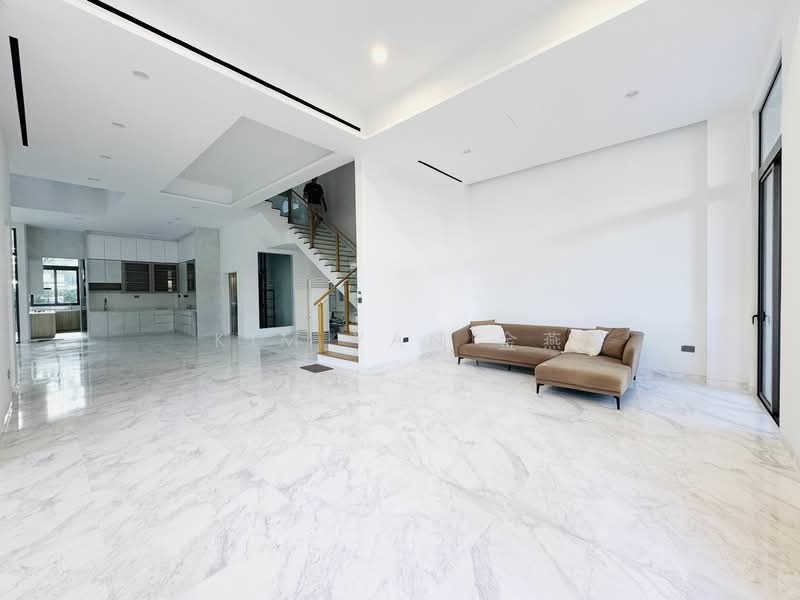 For Sale - Brand New/Freehol, 4 levels with Lift, pool, 7+1 bedrooms ensuite, huge for multi-generations