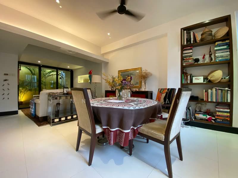 Kim Yam Road Conservation House in D9, Kim Yam Road Dstrict 9, 3 Bedrooms, 2,000 sqft, Conservation House For Rent, by Jennifer Quah, 25588106 - PropertyGuru.com.sg