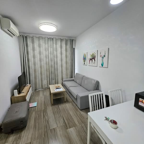 Lakeville, 11 Jurong Lake Link, 2 Bedrooms, 635 sqft, Condominium For Rent, by Ben Lim, 25588184 - Living Room - PropertyGuru.com.sg