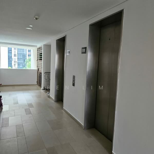 Lakeville, 11 Jurong Lake Link, 2 Bedrooms, 635 sqft, Condominium For Rent, by Ben Lim, 25588184 - Corridor - PropertyGuru.com.sg