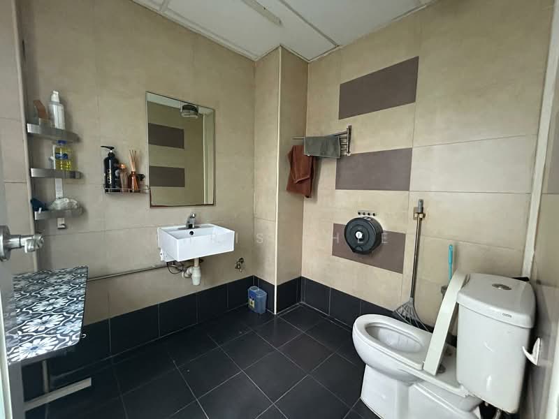 Midview City, 22 Sin Ming Lane, 1,421 sqft, Light Industrial (B1) For Rent, by Chris Chee, 25588202 - CommercialGuru.com.sg