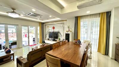 For Sale - Beautifully Renovated 3 Storey Semi D at Begonia