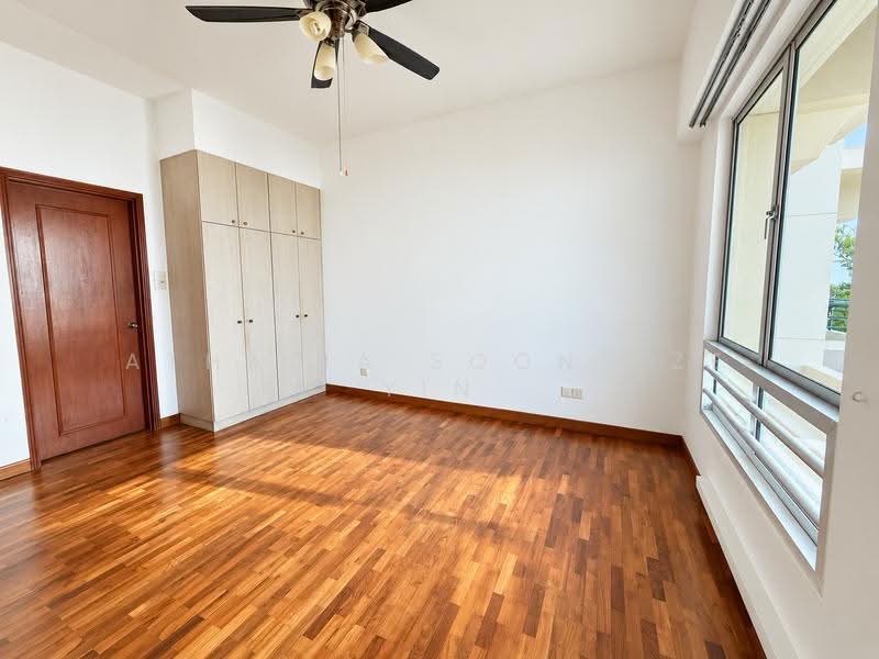 Parkshore, 201 Tanjong Rhu Road, East Coast / Marine Parade, 3 Bedrooms, 1,324 sqft, Condominium For Sale, by Athalia Soon Sze Yin, 25588316 - Bedroom - PropertyGuru.com.sg