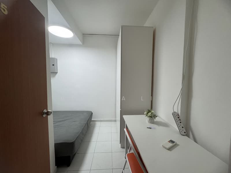 Lakepoint Condo, 10 Lakepoint Drive, Room Rental, 60 sqft, Condominium For Rent, by Belinda Liu, 25588664 - Bedroom - PropertyGuru.com.sg