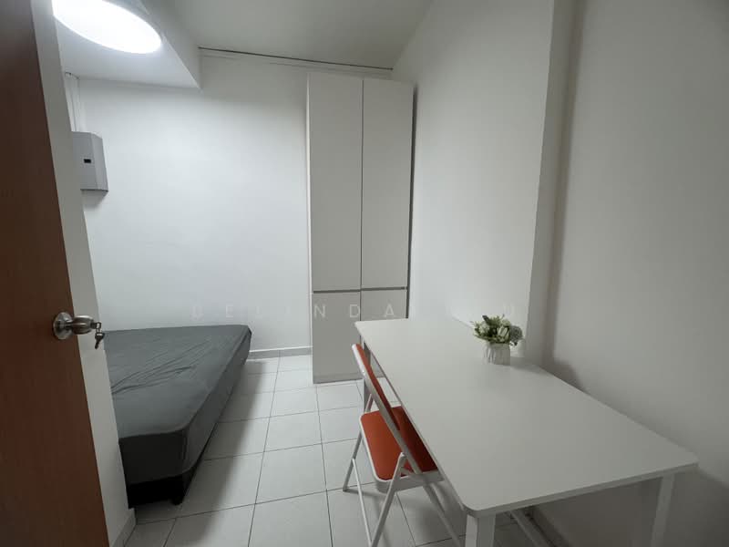 Lakepoint Condo, 10 Lakepoint Drive, Room Rental, 60 sqft, Condominium For Rent, by Belinda Liu, 25588664 - PropertyGuru.com.sg