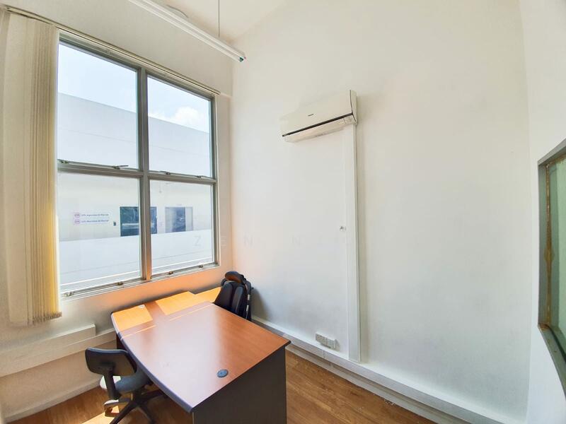 Unity Centre, 51 Bukit Batok Crescent, 1,033 sqft, Light Industrial (B1) For Sale, by Zen Neo, 25588791 - CommercialGuru.com.sg