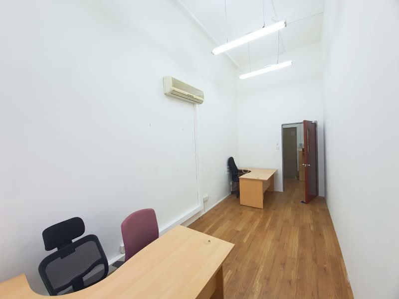 Unity Centre, 51 Bukit Batok Crescent, 1,033 sqft, Light Industrial (B1) For Sale, by Zen Neo, 25588791 - CommercialGuru.com.sg