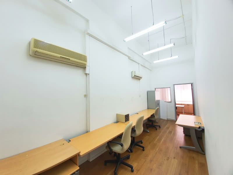 Unity Centre, 51 Bukit Batok Crescent, 1,033 sqft, Light Industrial (B1) For Sale, by Zen Neo, 25588791 - CommercialGuru.com.sg