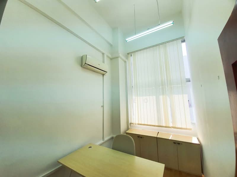 Unity Centre, 51 Bukit Batok Crescent, 1,033 sqft, Light Industrial (B1) For Sale, by Zen Neo, 25588791 - CommercialGuru.com.sg