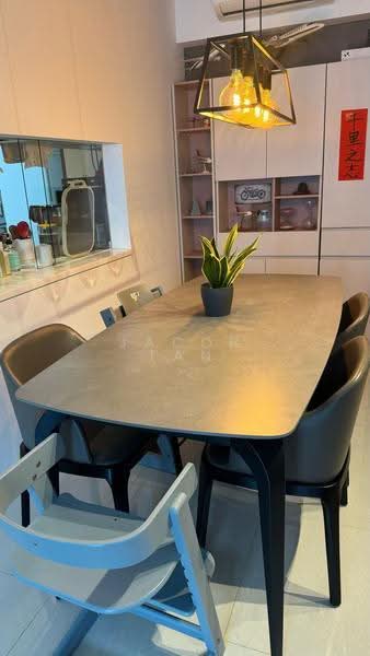 Treasure at Tampines, 19 Tampines Lane, Pasir Ris / Tampines, 4 Bedrooms, 1,335 sqft, Condominium For Rent, by Jacob Tan, 25588905 - PropertyGuru.com.sg