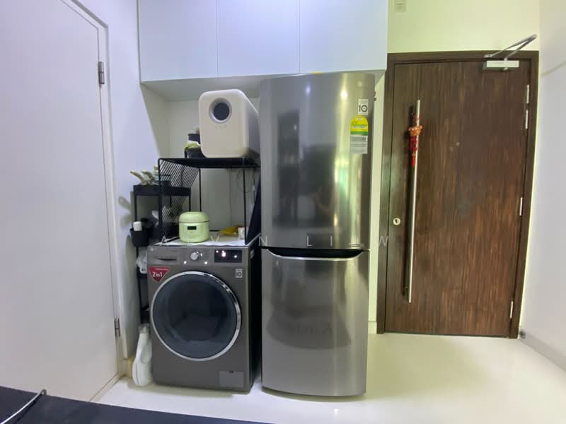 Parc Rosewood, 81 Rosewood Drive, 2 Bedrooms, 603 sqft, Condominium For Rent, by Alvin Liew, 25588906 - Kitchen - PropertyGuru.com.sg