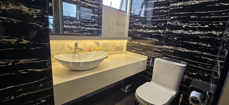 T-Space, , 2,422 sqft, Factory / Workshop (B2) For Sale, by Charlene Puah, 25589056 - Bathroom - CommercialGuru.com.sg