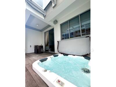 For Sale - 26 Newton