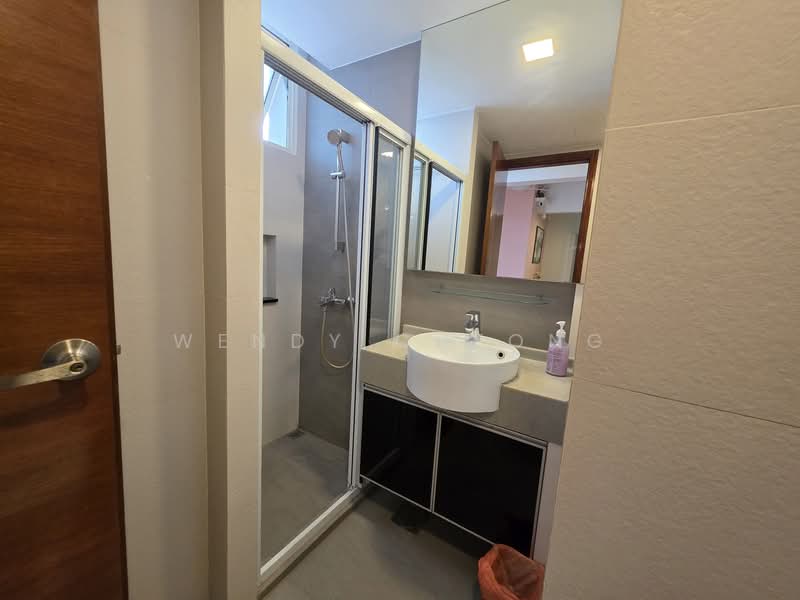 Compass Heights, 9 Sengkang Square, Room Rental, 200 sqft, Condominium For Rent, by Wendy Cheong, 25589070 - common bathroom - PropertyGuru.com.sg