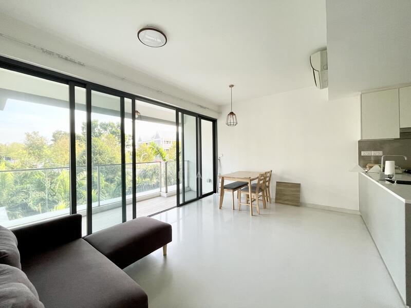 Hedges Park Condominium Condominium For Sale at S$ 1,080,000 | PropertyGuru Singapore - Living Room