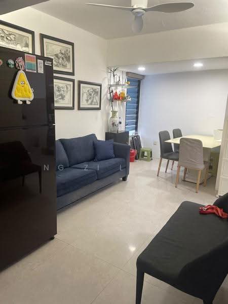 Pine Grove, 1P Pine Grove, Clementi Park / Upper Bukit Timah, Room Rental, 150 sqft, Condominium For Rent, by Ng Zi Liang, 25589351 - Living Room - PropertyGuru.com.sg