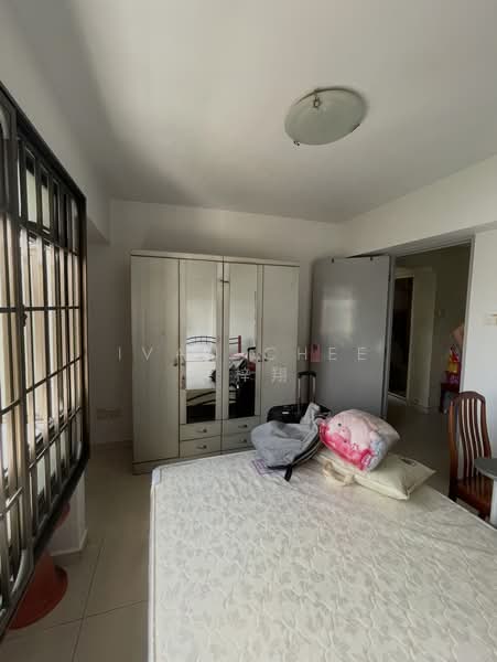 455 Clementi Avenue 3, 455 Clementi Avenue 3, Room Rental, 120 sqft, HDB Flat For Rent, by Ivan Chee 徐梓翔, 25589437 - Bedroom - PropertyGuru.com.sg