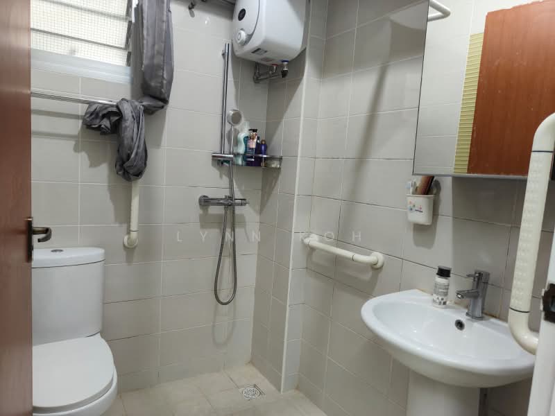 431C Yishun Avenue 1, 431C Yishun Avenue 1, Room Rental, 100 sqft, HDB Flat For Rent, by Lynn Koh, 25589465 - Bathroom - PropertyGuru.com.sg