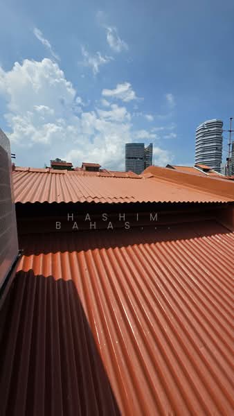 Kg Glam Arab Street, Arab Street, 1,600 sqft, Shop / Shophouse For Rent, by Hashim Bahashwan, 25589476 - Roof - CommercialGuru.com.sg