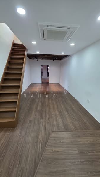 Kg Glam Arab Street, Arab Street, 1,600 sqft, Shop / Shophouse For Rent, by Hashim Bahashwan, 25589476 - CommercialGuru.com.sg