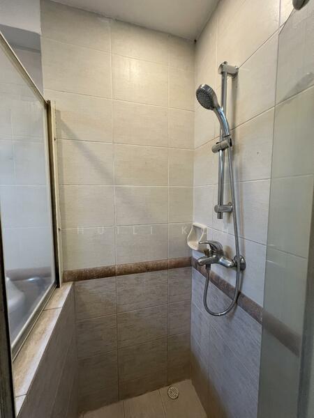 Regent Grove, 52 Choa Chu Kang North 7, Room Rental, 180 sqft, Condominium For Rent, by Huili Koh, 25589508 - Bathroom - PropertyGuru.com.sg