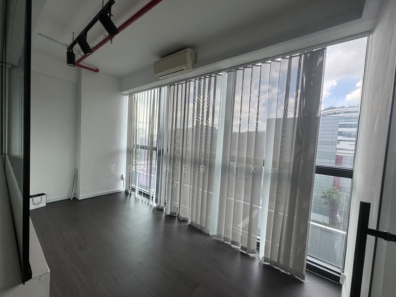 Oxley BizHub, 61 Ubi Road 1, Eunos / Geylang / Paya Lebar, 1,873 sqft, Light Industrial (B1) For Rent, by Esther Txe, 25589747 - Living Room - CommercialGuru.com.sg