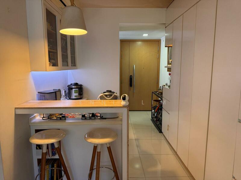 For Sale - Prive