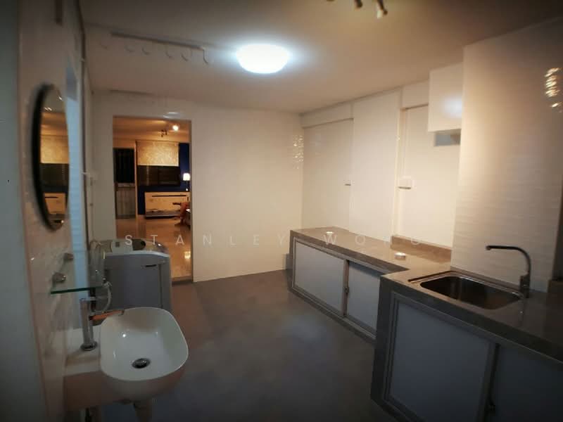 28 New Upper Changi Road, 28 New Upper Changi Road, 2 Bedrooms, 700 sqft, HDB Flat For Sale, by Stanley Wong, 25590196 - PropertyGuru.com.sg