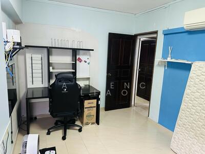 For Rent - 127 Tampines Street 11