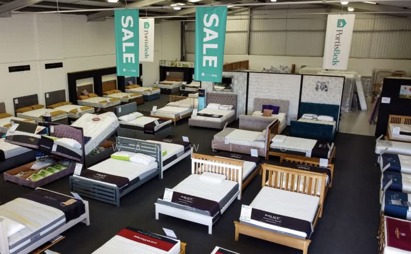 Huge glass frontage showroom in eastern Sg near Mrt, , 18,500 sqft, Factory / Workshop (B2) For Rent, by Kwan Wei Hoe, 25590352 - CommercialGuru.com.sg