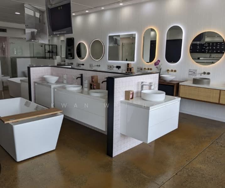 Huge glass frontage showroom in eastern Sg near Mrt, , 18,500 sqft, Factory / Workshop (B2) For Rent, by Kwan Wei Hoe, 25590352 - CommercialGuru.com.sg