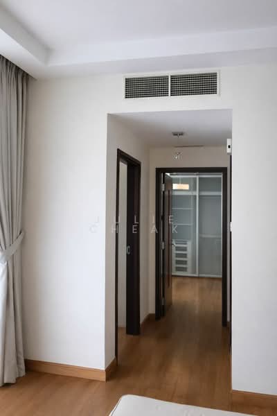 For Sale - Robertson 100