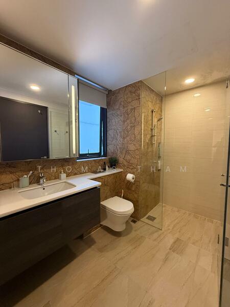 Sims Urban Oasis, 2 Sims Drive, 2 Bedrooms, 624 sqft, Condominium For Sale, by Thomas Tham, 25590459 - Bathroom - PropertyGuru.com.sg