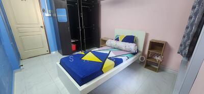 For Rent - 736 Yishun Street 72